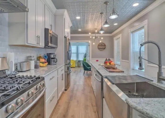 The Brickhouse On Grace Villa *